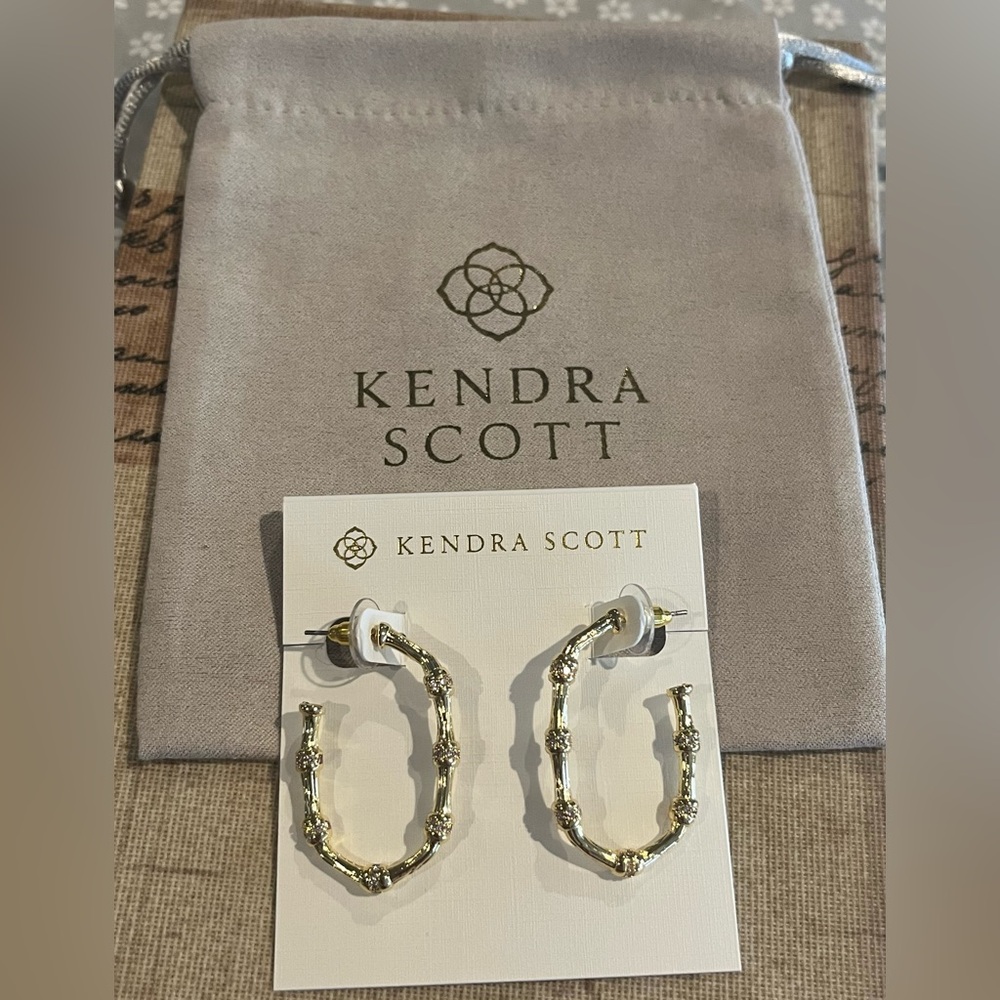 Kendra Scott Gold Tone Bamboo-Style Medium Hoop Earrings new with dust bag